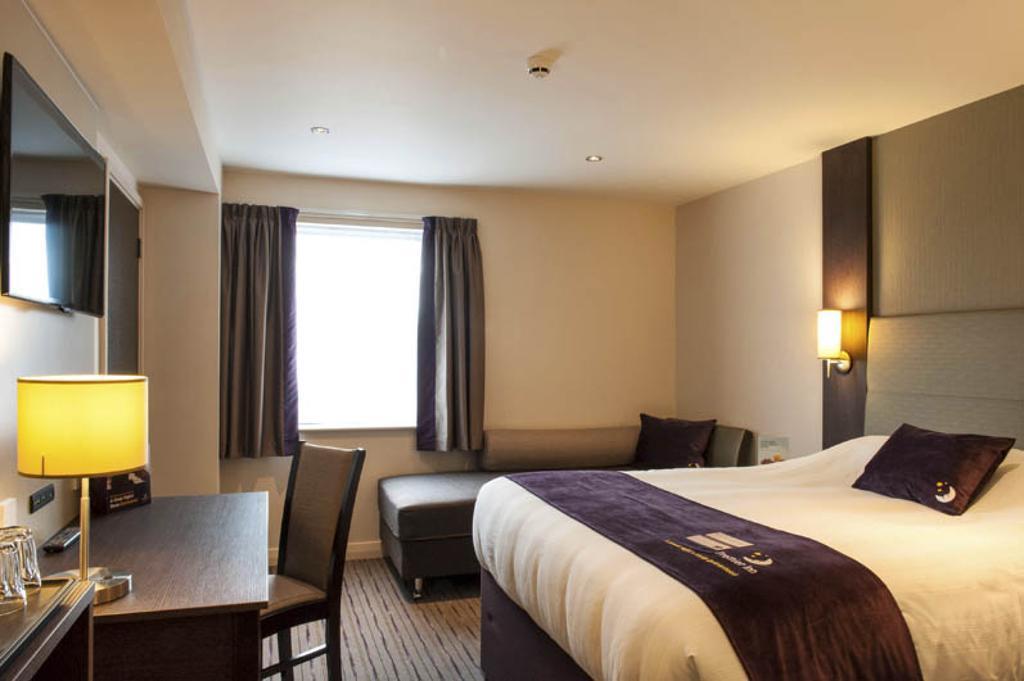 Premier Inn London Romford Central Pokoj fotografie
