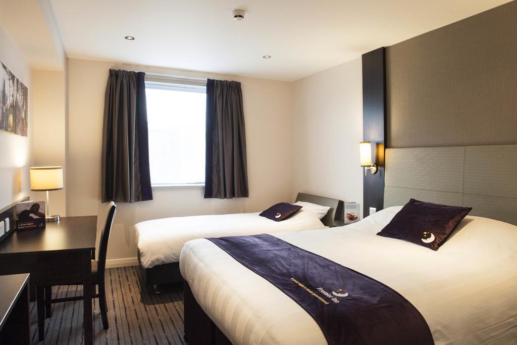 Premier Inn London Romford Central Pokoj fotografie