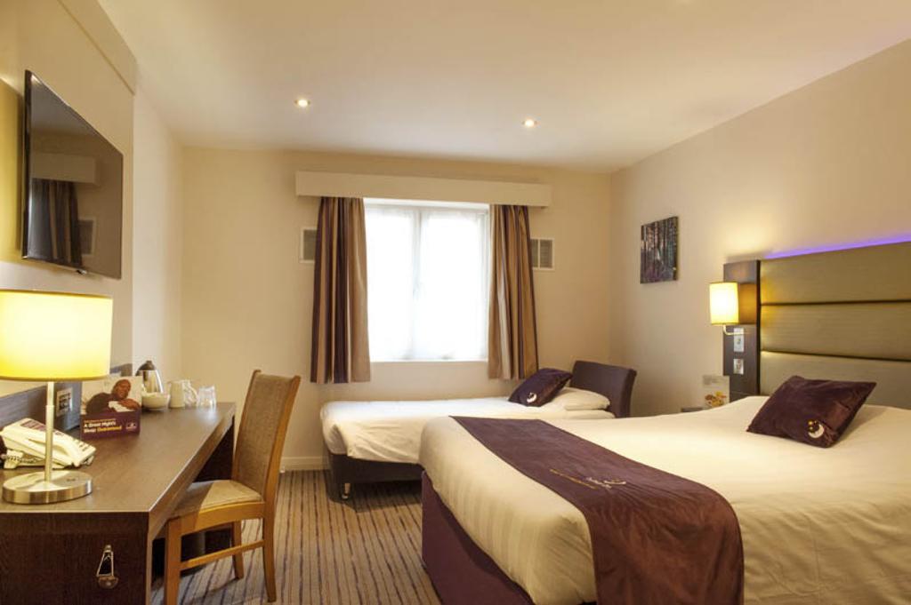 Premier Inn London Romford Central Pokoj fotografie