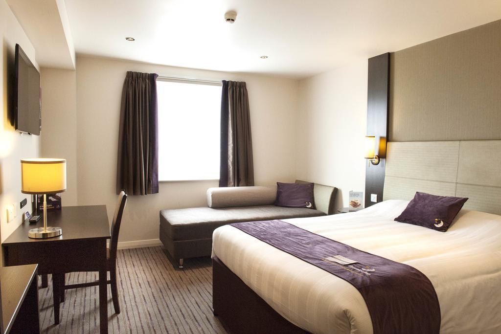 Premier Inn London Romford Central Pokoj fotografie